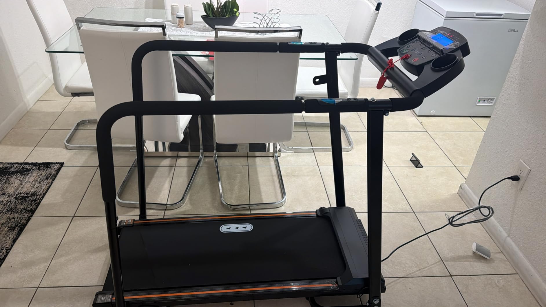 Redliro Treadmill for Seniors with Long Handrails-0-2% Incline | 300lb Capacity, Compact Design, Lightweight, Foldable Space-saving Frame, Mute & Screen-off, Wheels, Cup/Phone Holder customer photo 1