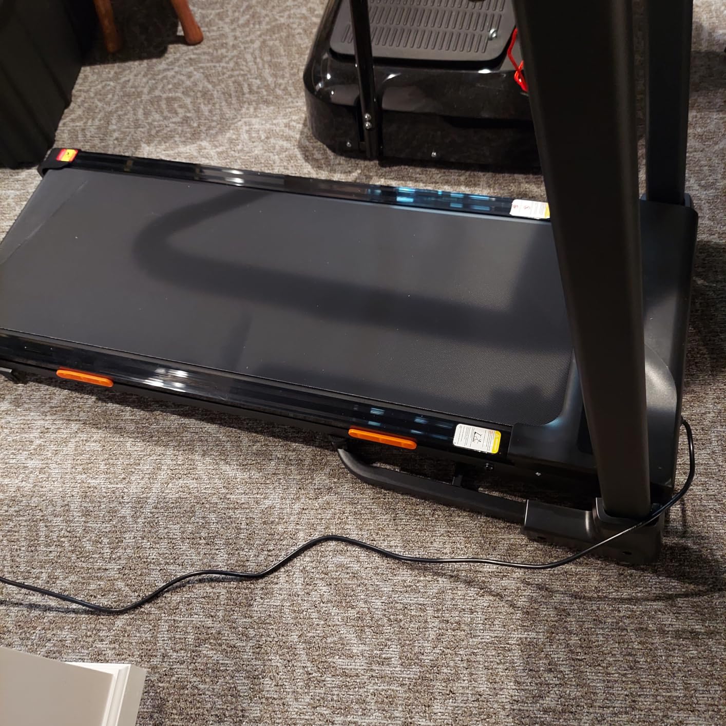 UMAY Heavy Duty Treadmill with 20% Auto Incline | 4.0HP, 400 LBS Capacity customer photo 2