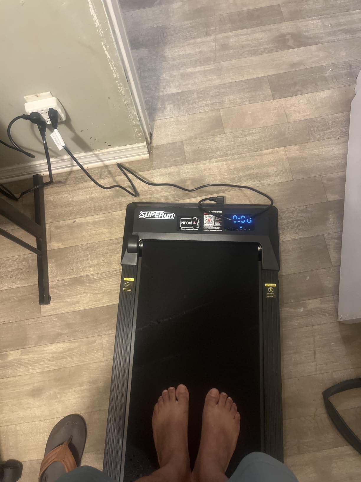 40% (15°) Incline Walking Pad Treadmills for Home, Elevated Dual Handle Bar | Stair Simulation Mode, LED Display, 3.0HP Quiet Brushless Treadmill, 7-Layer Shock Absorption, 350LBS Capacity customer photo 1
