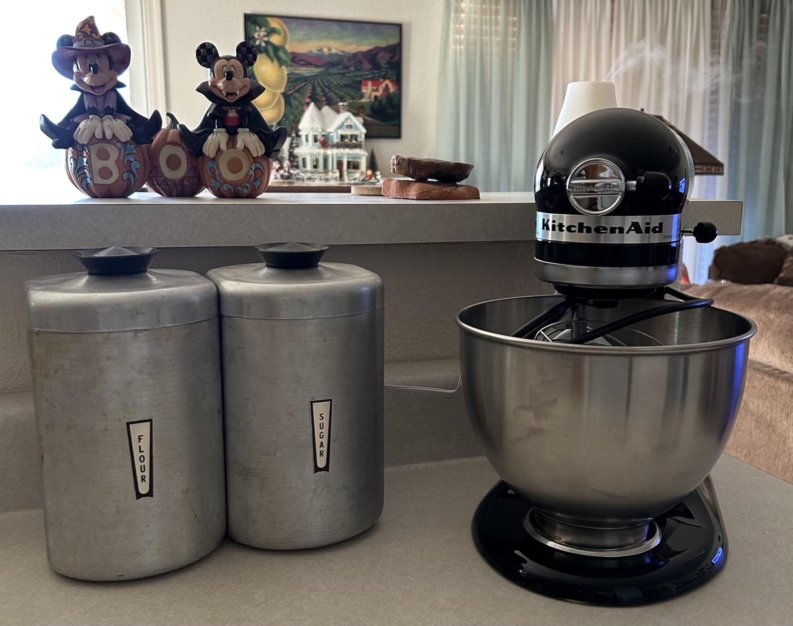 KitchenAid Classic Series 4.5 Quart Tilt-Head Stand Mixer K45SS, White customer photo 1
