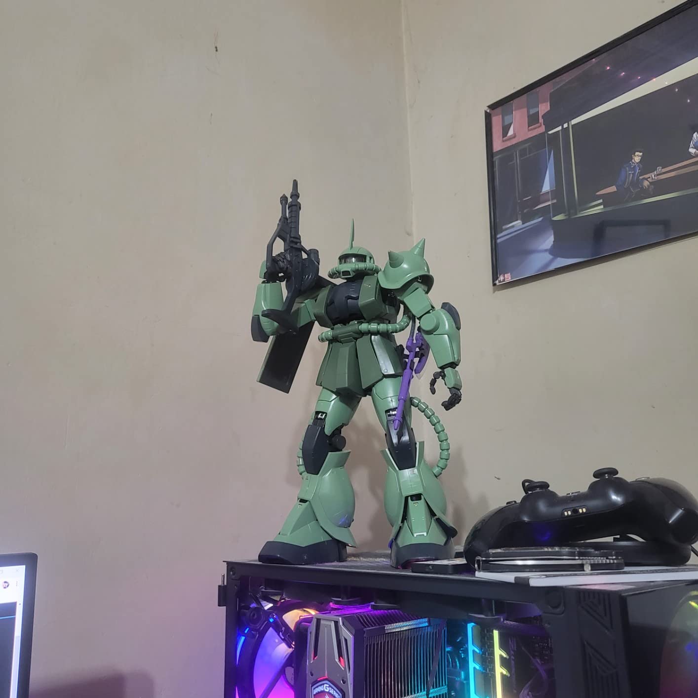 Bandai Hobby MS-06F Zaku II Mobile Suit Gundam Perfect Grade Action Figure, Scale 1:60 (072361) customer photo 1