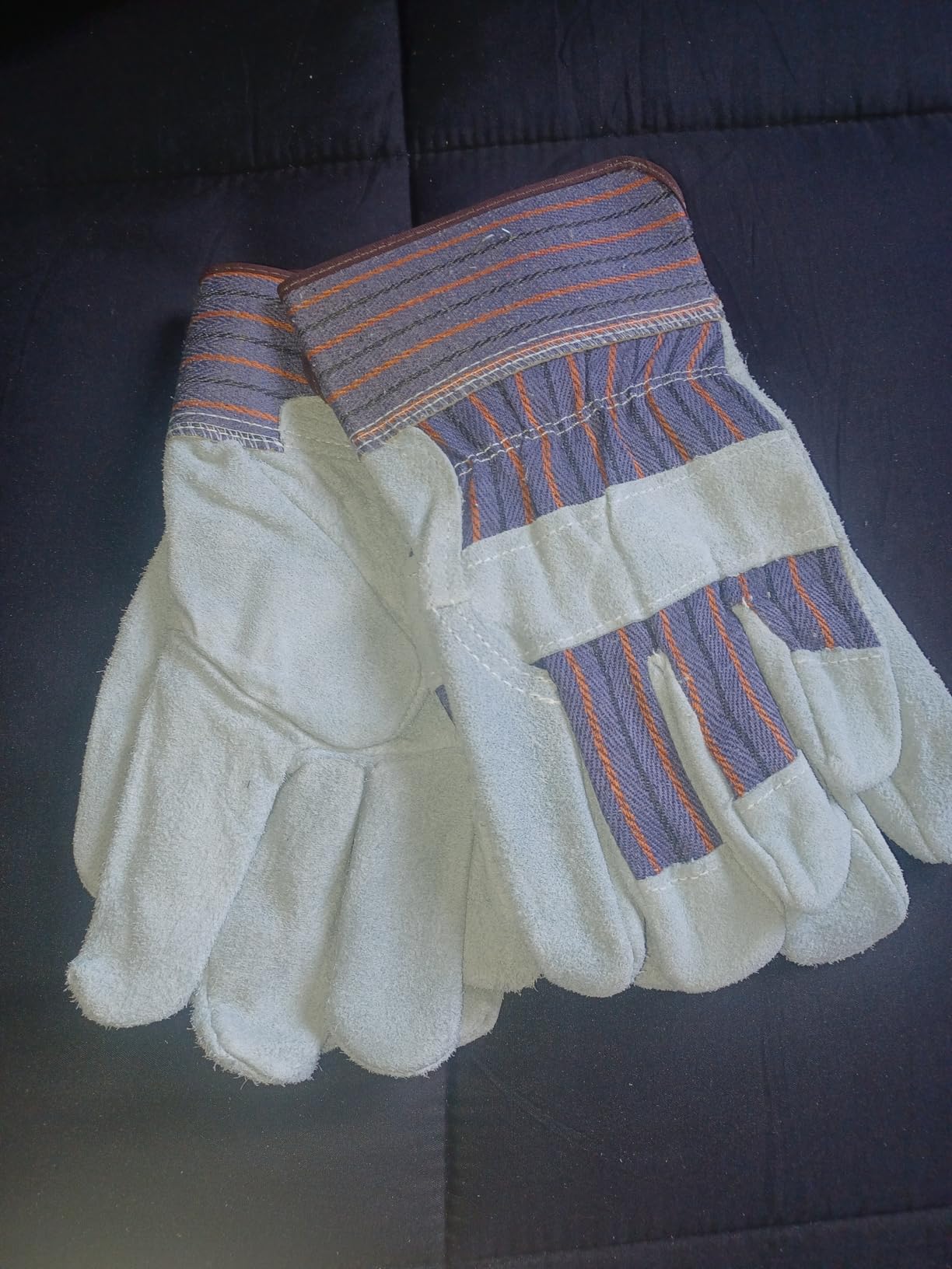 Wells Lamont Men's Safety Cuff Work Gloves, Split Cowhide Leather, Large customer photo 2
