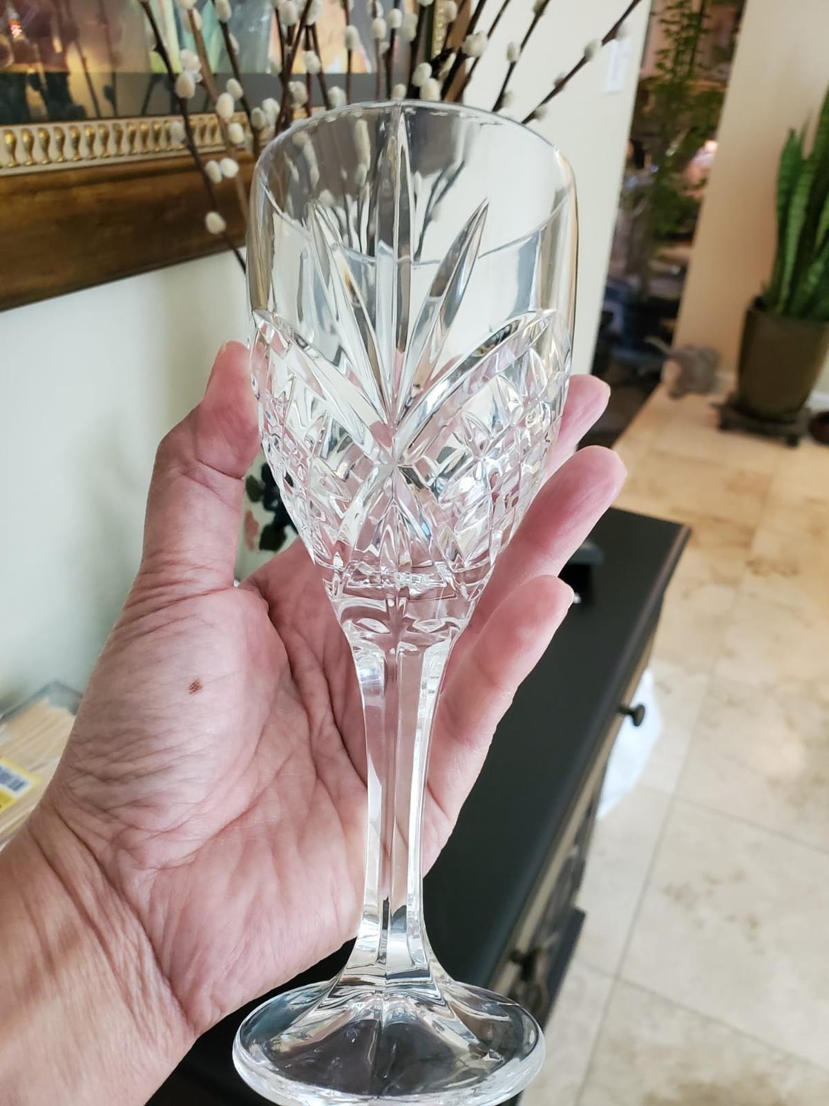 Godinger Wine Glasses Set of 4, Stemmed Wine Goblets, Dublin Crystal Glass customer photo 1