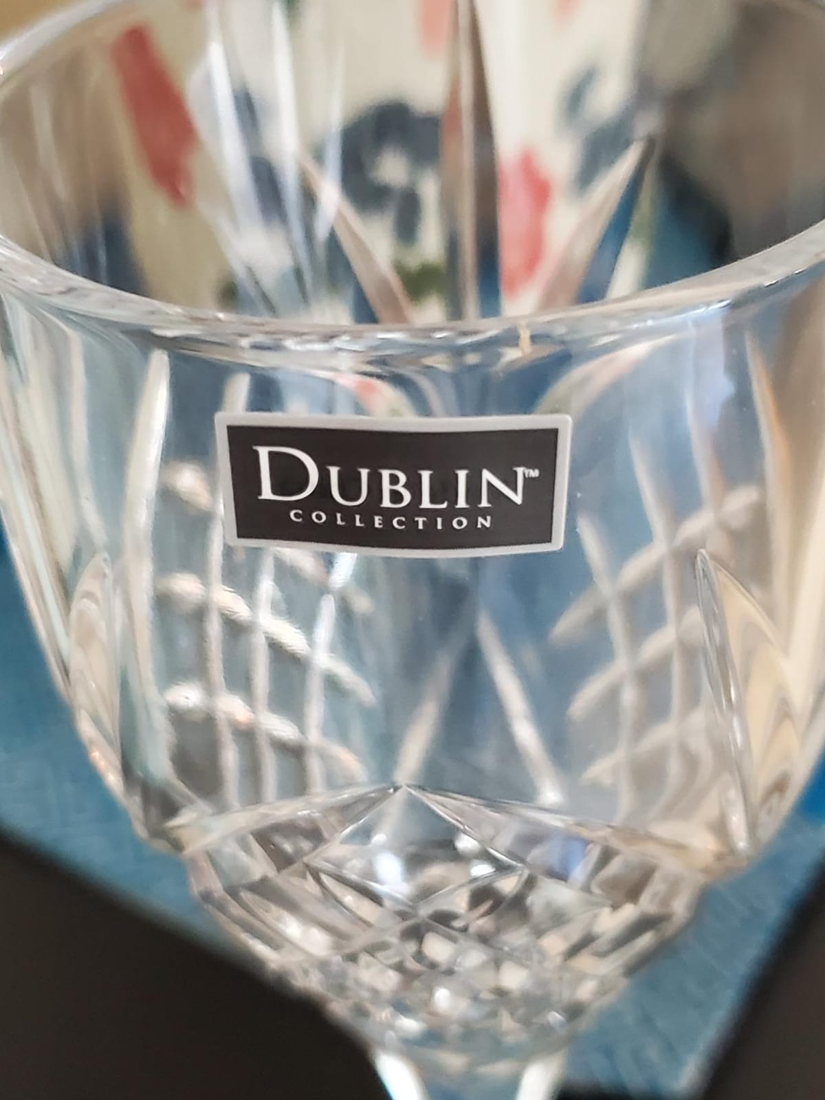 Godinger Wine Glasses Set of 4, Stemmed Wine Goblets, Dublin Crystal Glass customer photo 2