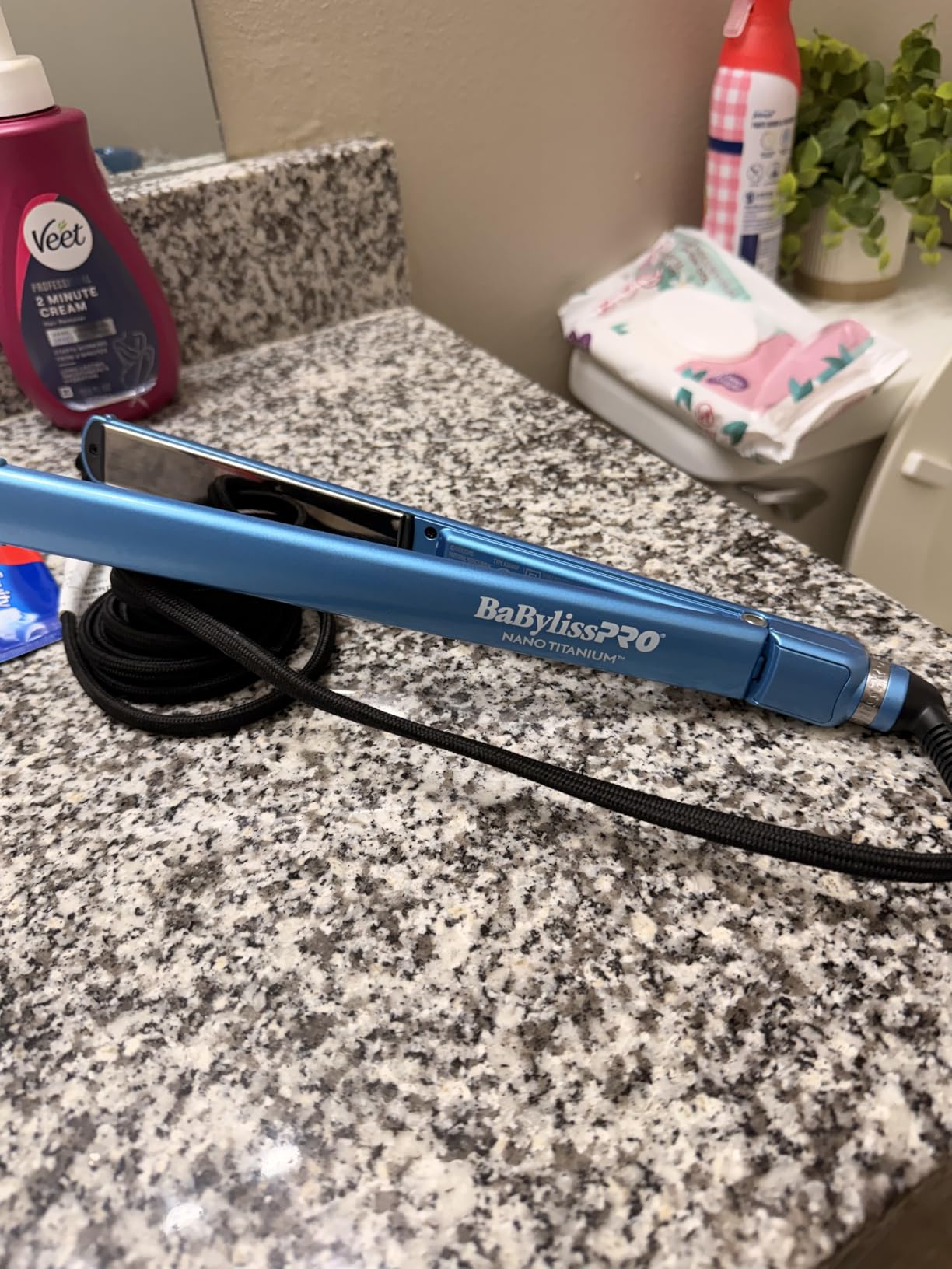 BabylissPRO Nano Titanium Ultra-Thin Hair Straightener, Professional Flat Iron, 5-Inch Extended Plates for Faster Straightening, for All Hair Types customer photo 2