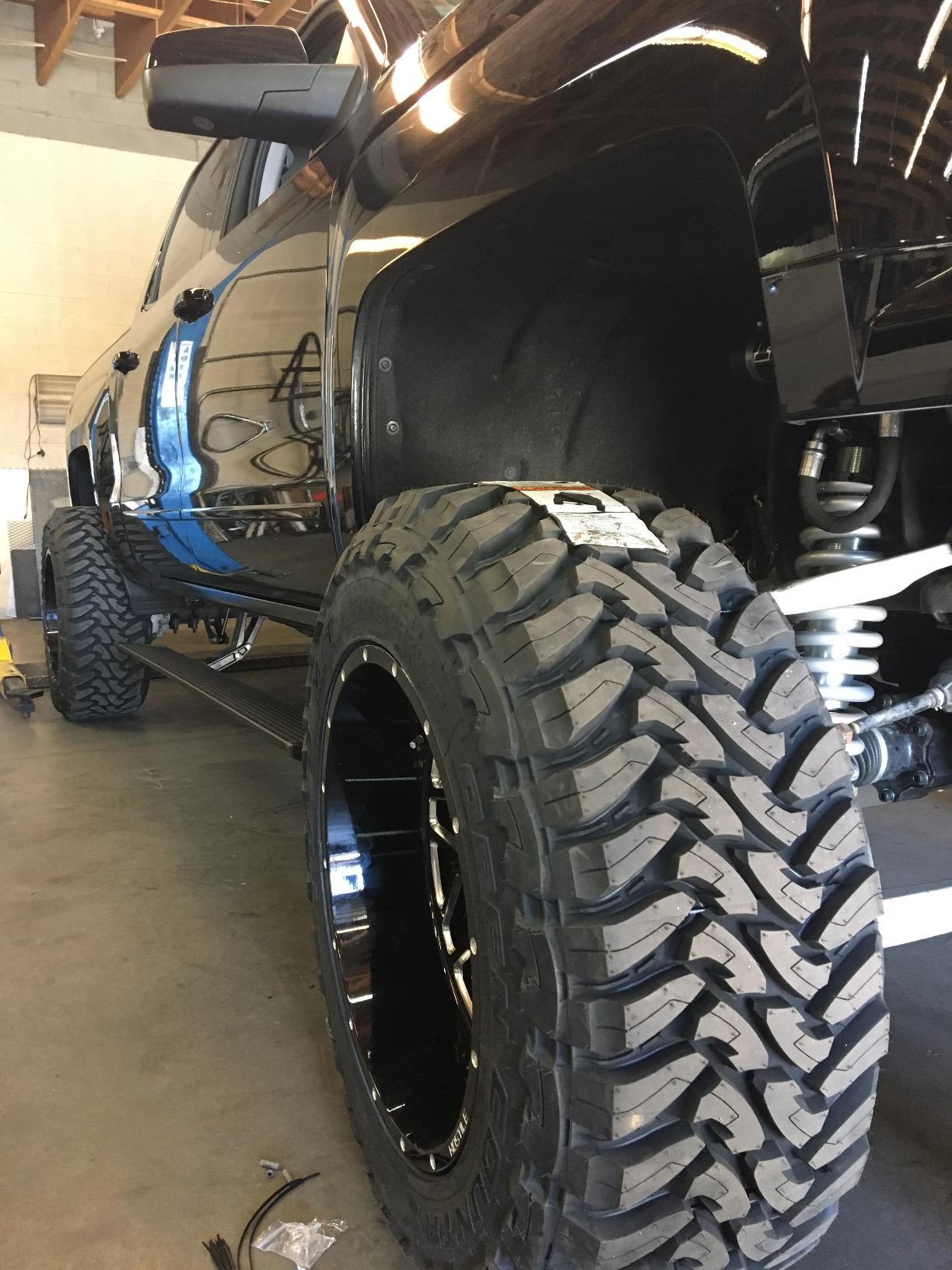 Toyo Tires 360240 Tire Open Country M/T Mud-Terrain Tire - 35 x 1250R20 121Q customer photo 1