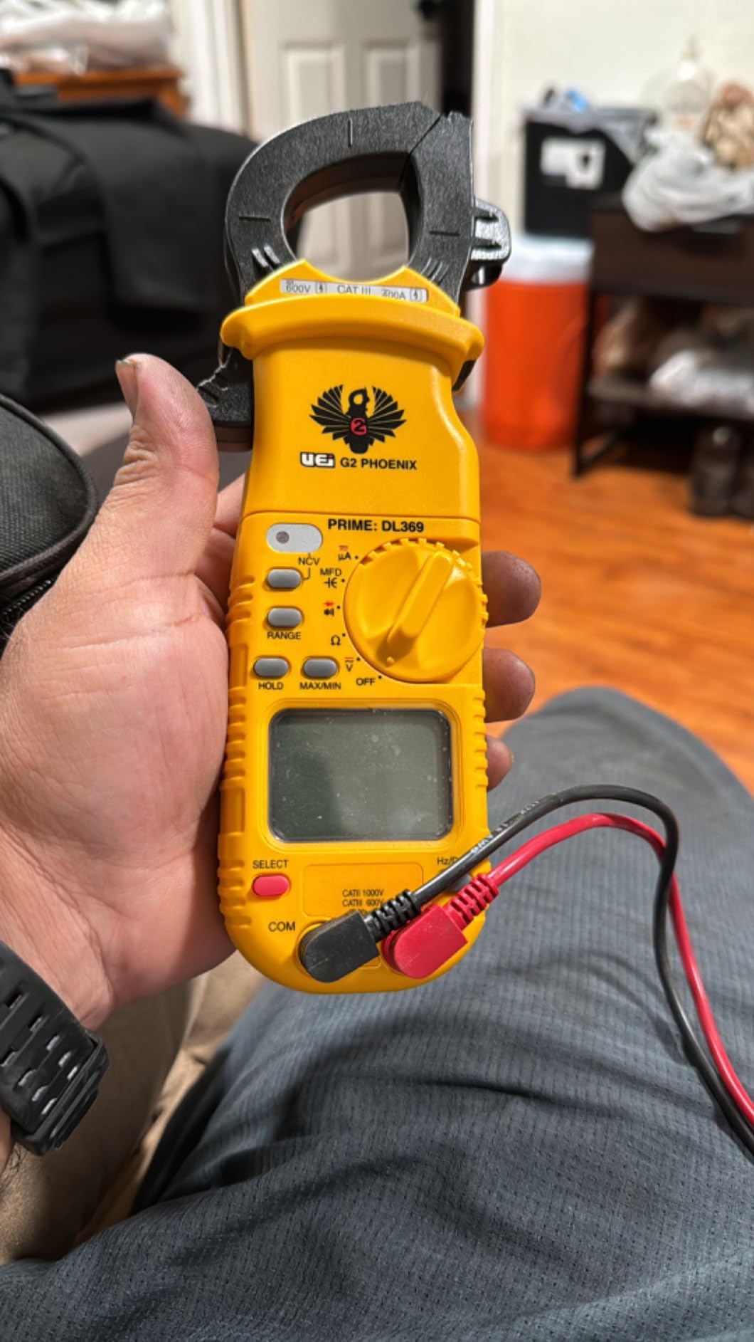UEi DL369 Digital Clamp Meter HVAC Auto-Ranging 4000 Counts Volt Meter AC Amp Meter Measures AC Current AC/DC Voltage & Microamps Capacitance Resistance Diodes NCV Continuity Tester Live Wire Test customer photo 1