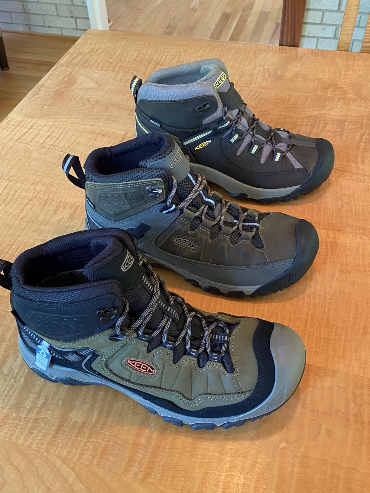 KEEN Men's Targhee 2 Mid Height Waterproof Hiking Boots customer photo 1