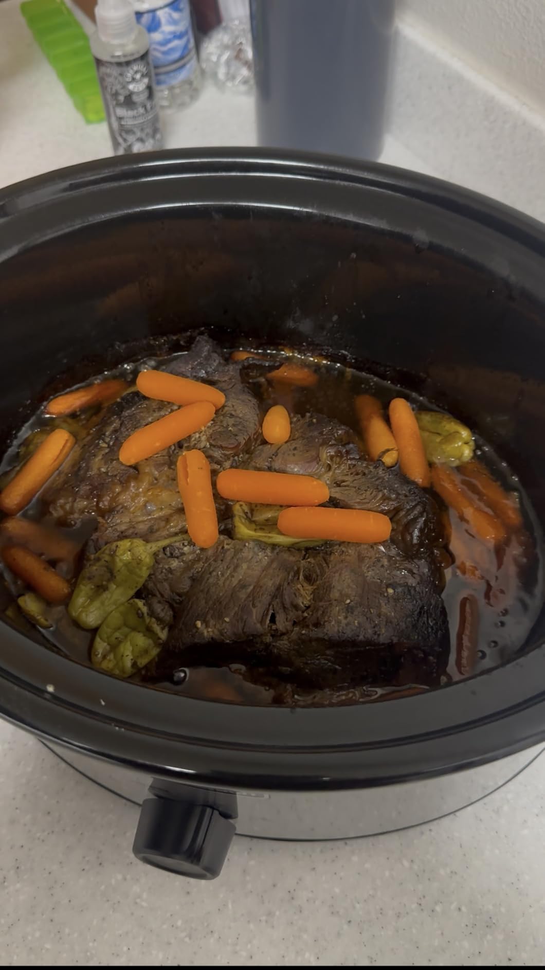 Hamilton Beach Slow Cooker with 3 Cooking Settings, Dishwasher-Safe Stoneware Crock & Glass, 8-Quart Built-In Lid Rest, Black customer photo 2