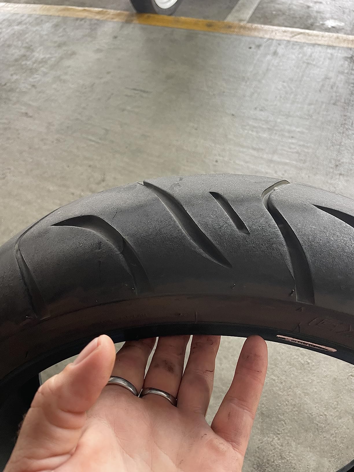 Bridgestone Excedra G850 Cruiser Rear Motorcycle Tire 180/55-18 customer photo 2