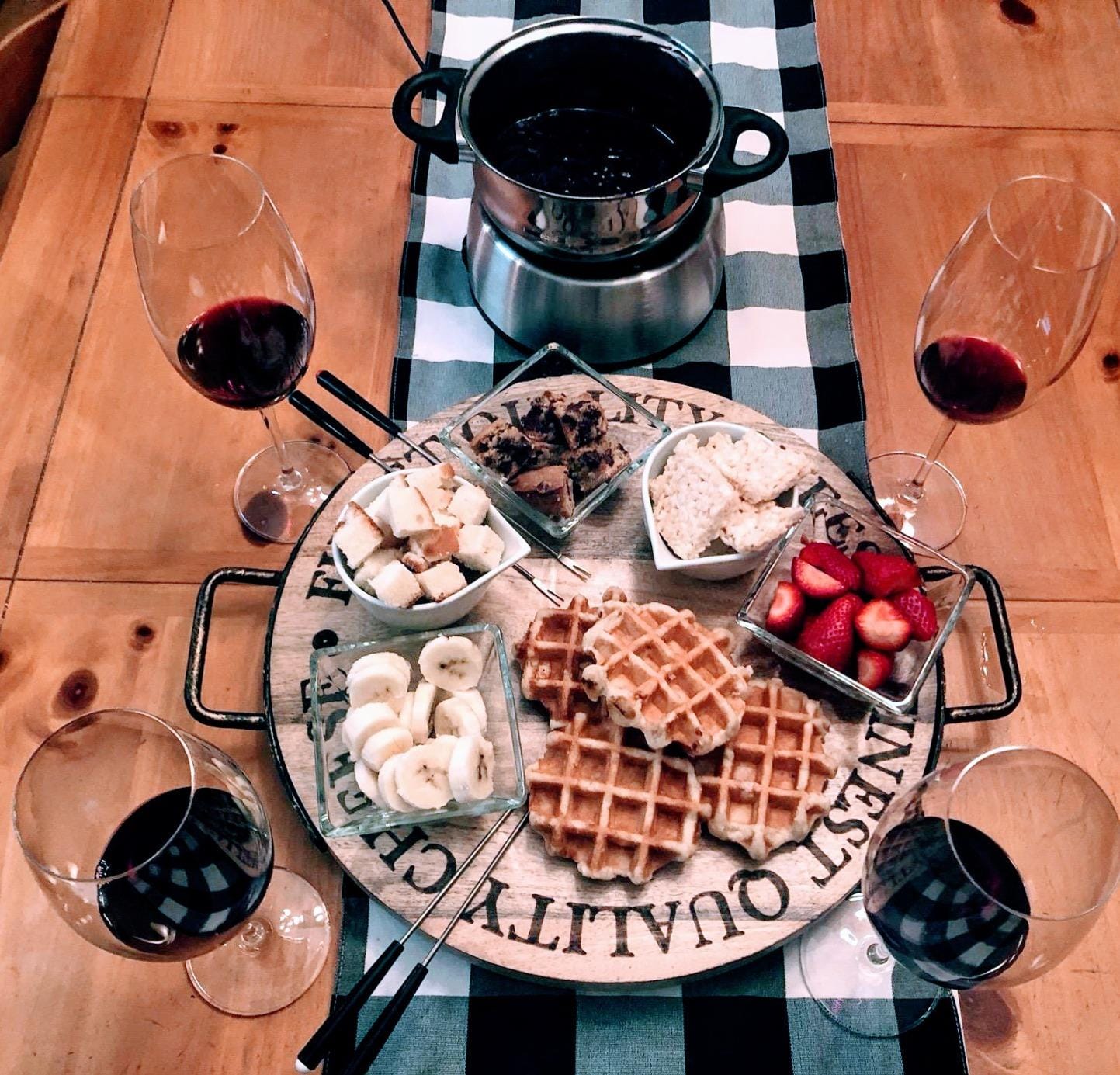 Nostalgia FPS200 6-Cup Stainless Steel Electric Fondue Pot with Temperature Control, 6 Color-Coded Forks and Removable Pot - Perfect for Chocolate, Caramel, Cheese, Sauces and More customer photo 1