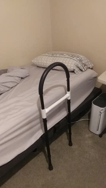 Medline Bed Assist Bar for Seniors with Nylon Bag for Storage customer photo 2
