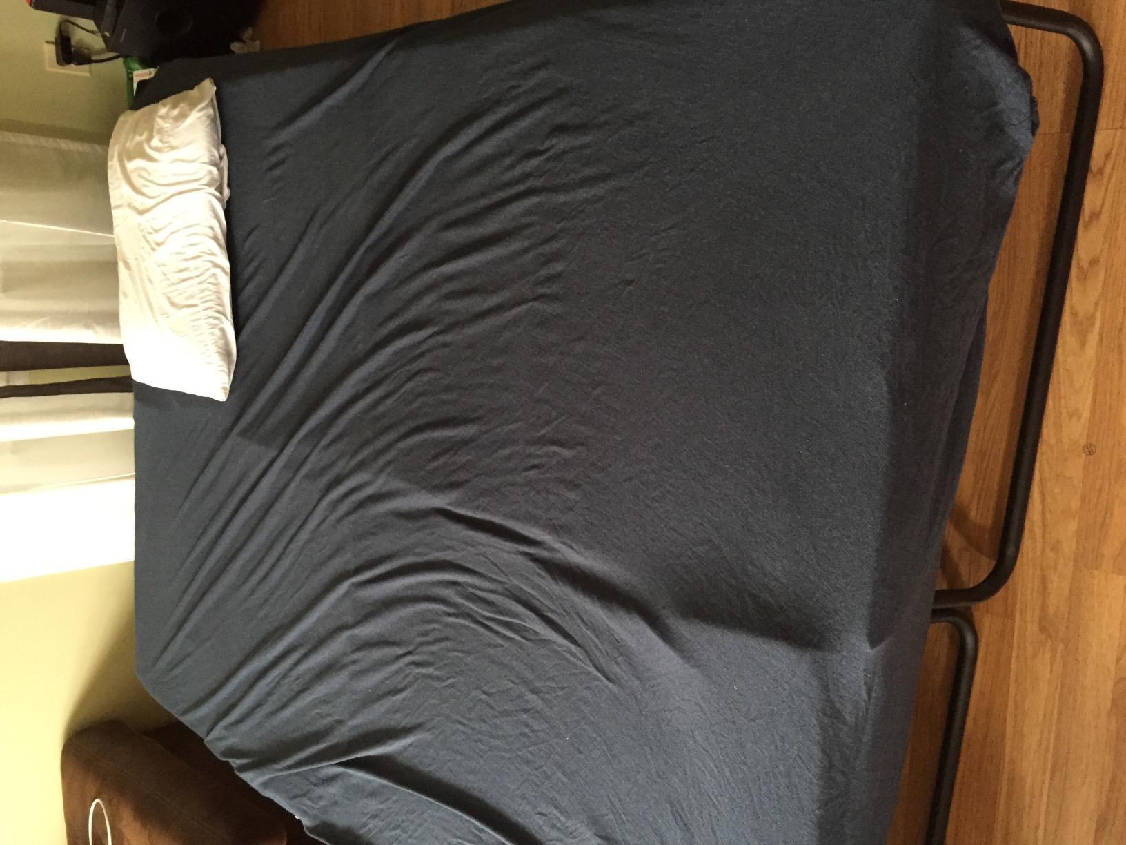 Coleman ComfortSmart Big & Tall Cot with Mattress Pad, Folding Steel Camp Bed with Plush Pad for Comfortable Sleeping, Great for Camping, Lounging, Elevated Sleeping, Guests, & More customer photo 1