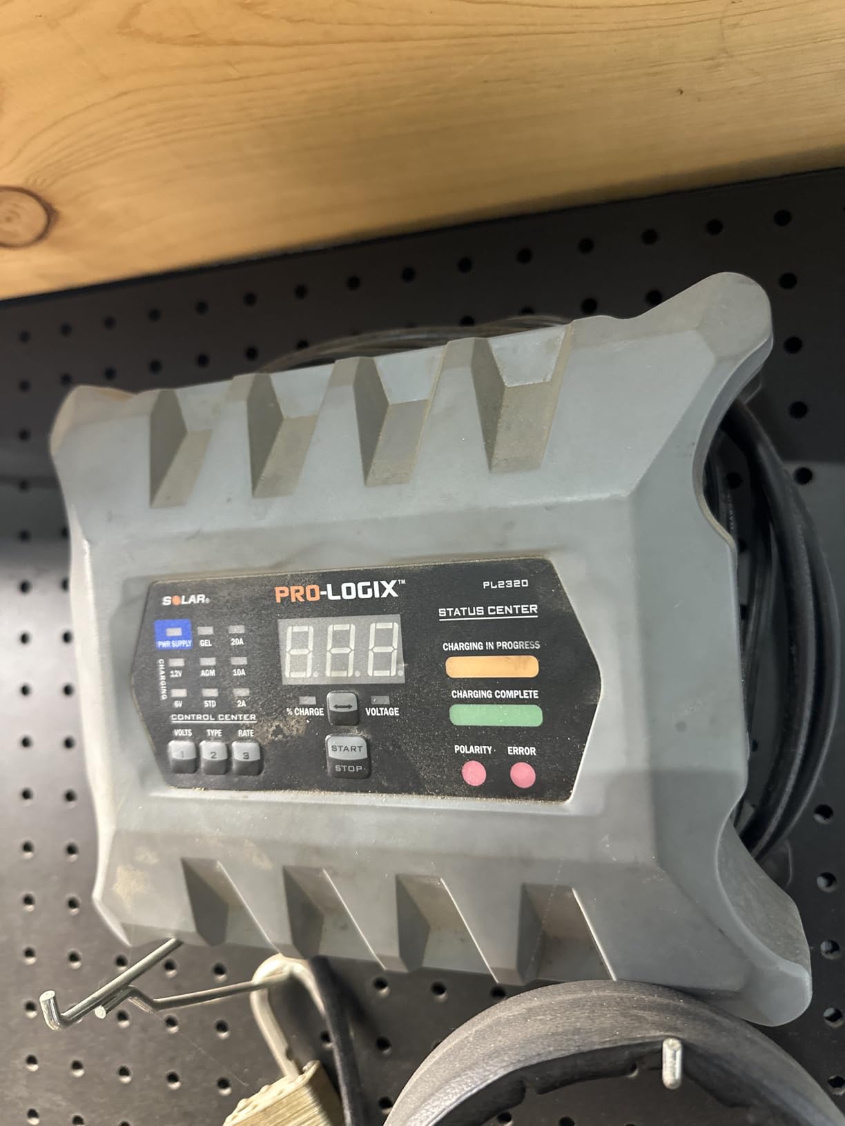 Clore Automotive PL2320 20-Amp Fully-Automatic Smart Charger, 6V and 12V Battery Charger, Battery Maintainer, and Stable Power Supply with Temperature Compensation customer photo 1