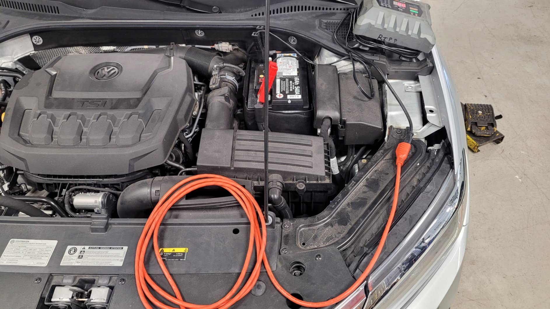 Clore Automotive PL2320 20-Amp Fully-Automatic Smart Charger, 6V and 12V Battery Charger, Battery Maintainer, and Stable Power Supply with Temperature Compensation customer photo 2