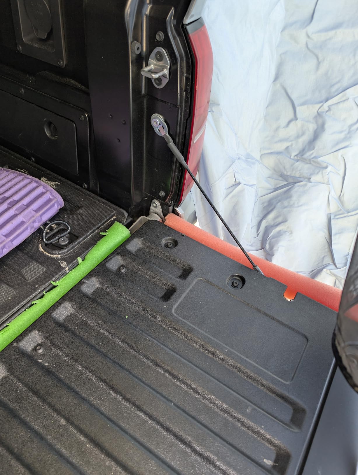 DAC Full-Size Truck Bed Tent for Caps– Fits Ford F-150, Chevy Silverado, Toyota Tundra, Tacoma (2005+), Tailgate ≥ 58