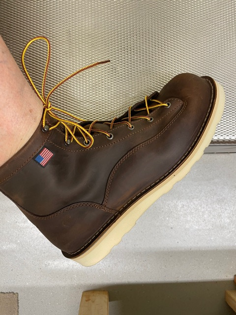 Danner 6” Bull Run Work Boots for Men - Durable, Lightweight Full-Grain Leather with Non Slip Wedge Outsole & 3-Density Cushion Footbed, EH Resistant customer photo 2