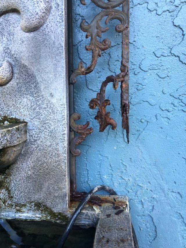 Sunnydaze French Lily 33 in Outdoor Wall Water Fountain - Florentine customer photo 1