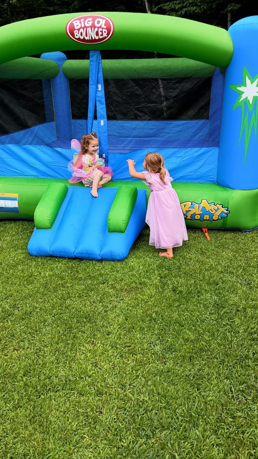Blast Zone Big Ol Bouncer Inflatable Bounce House w/Blower - Huge - Premium Quality - 6 Players customer photo 2