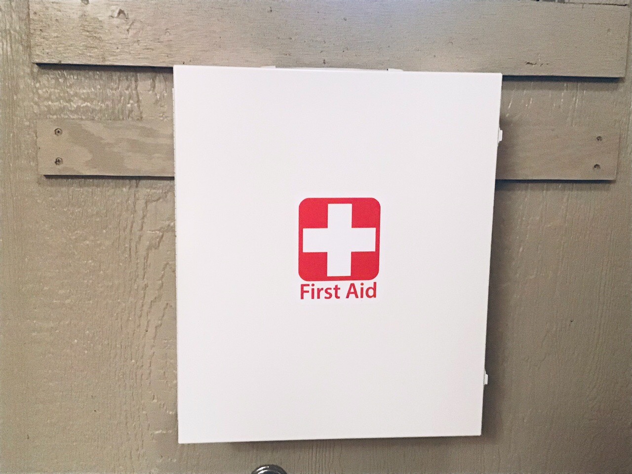 Medique Products First Aid Cabinet with Pockets, Medical Storage with 3 Shelves - 712MTM, White, Full Size customer photo 2