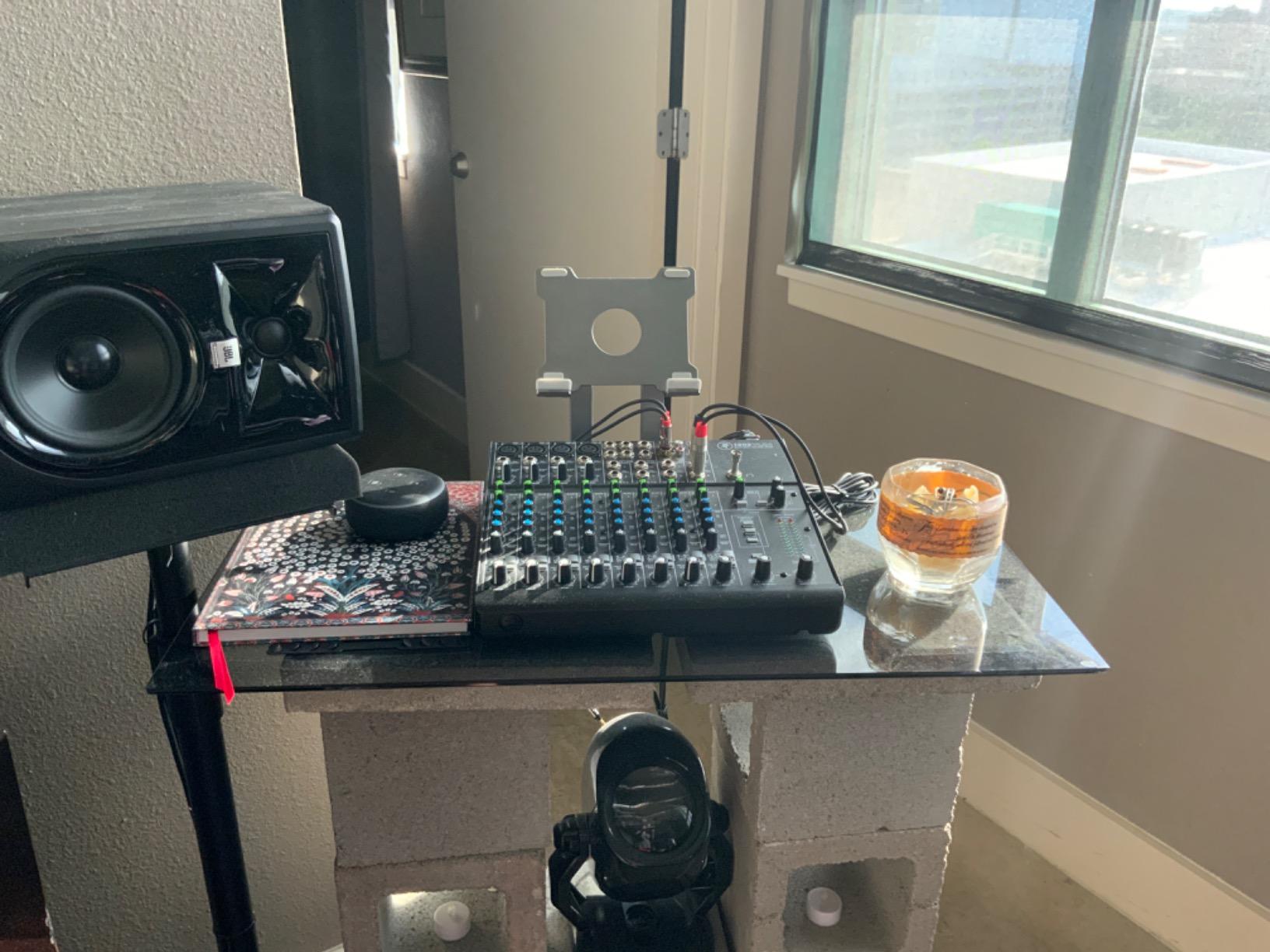Mackie VLZ4 Series, 16-channel customer photo 2