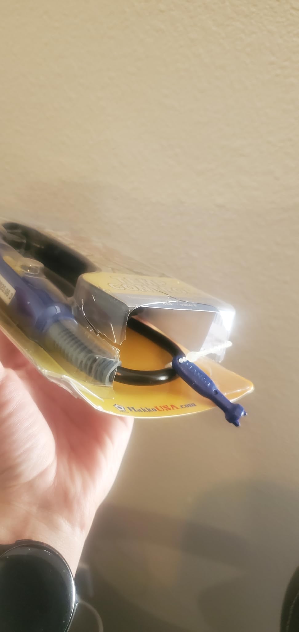 Hakko FX601-02 Adjustable Temperature Controlled Soldering Iron, 67 Watts customer photo 1