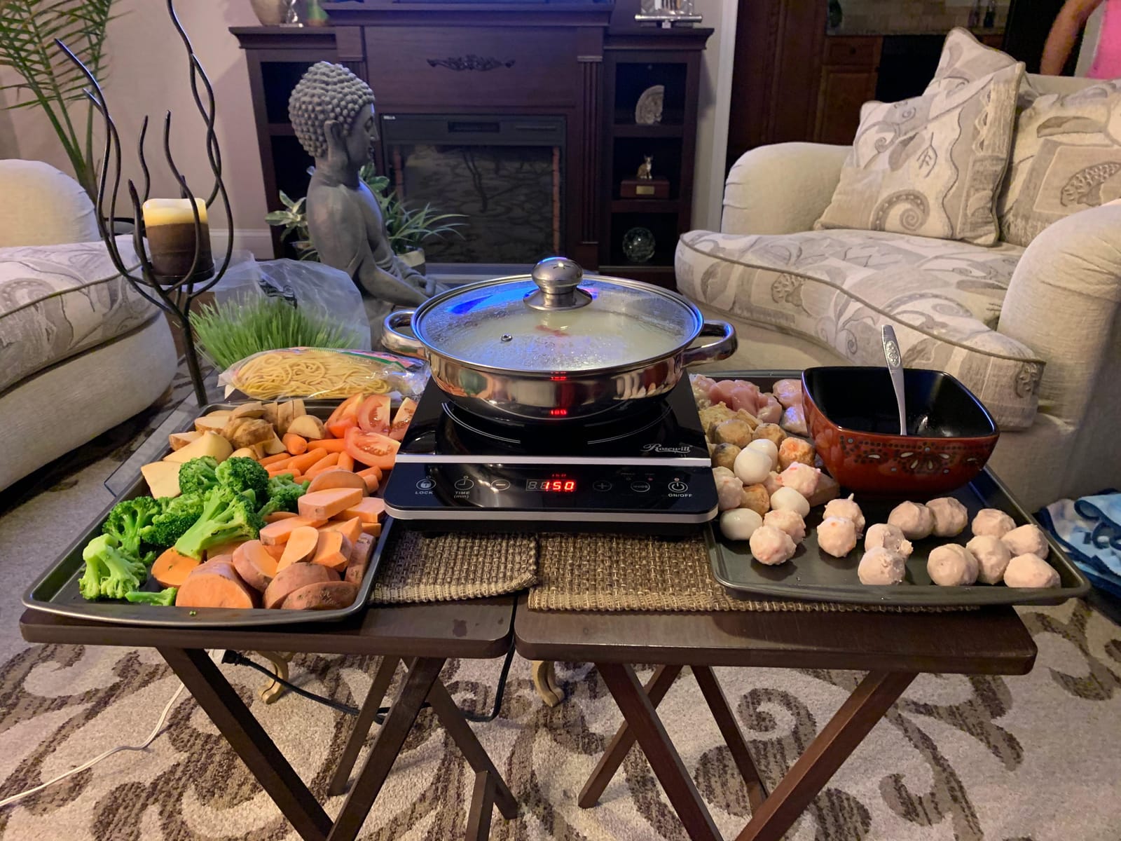 Rosewill Induction Cooker 1800 Watt, Induction Cooktop, Electric Burner with Stainless Steel Pot 10