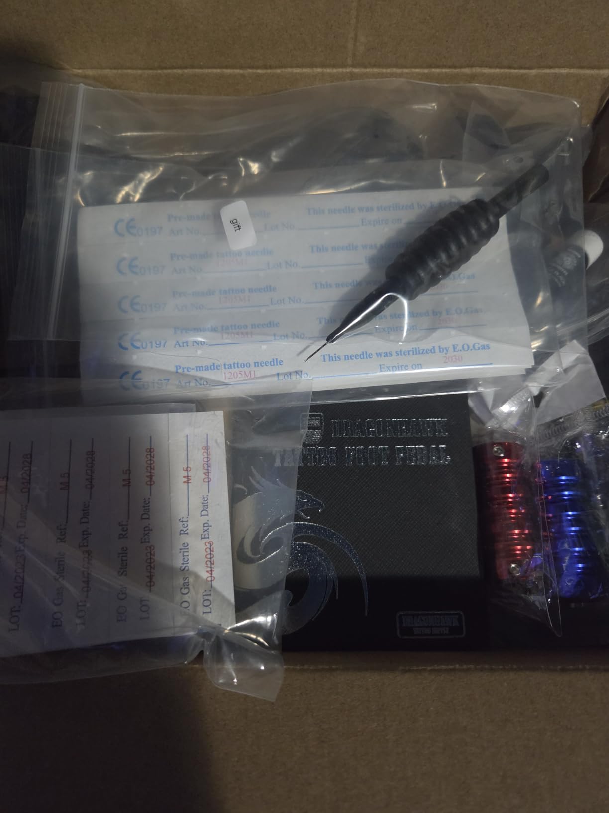 Dragonhawk Traditional Pro Complete Tattoo Kit - Two Machines Gun Easy Use Color Ink Power Supplies Disposable Needles Grips Great for Beginners & Starter Tattoo Aritsts 11-85 customer photo 1