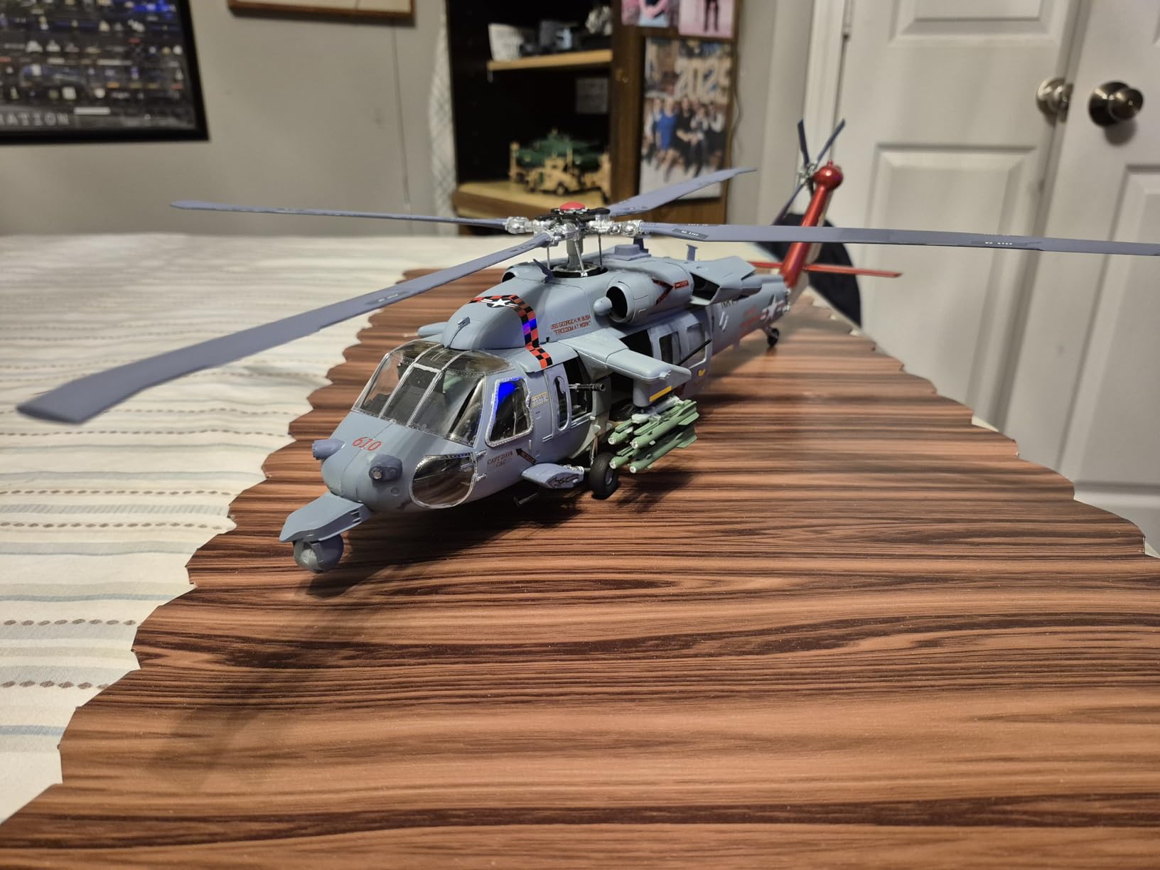 Academy MH-60S HSC-9 