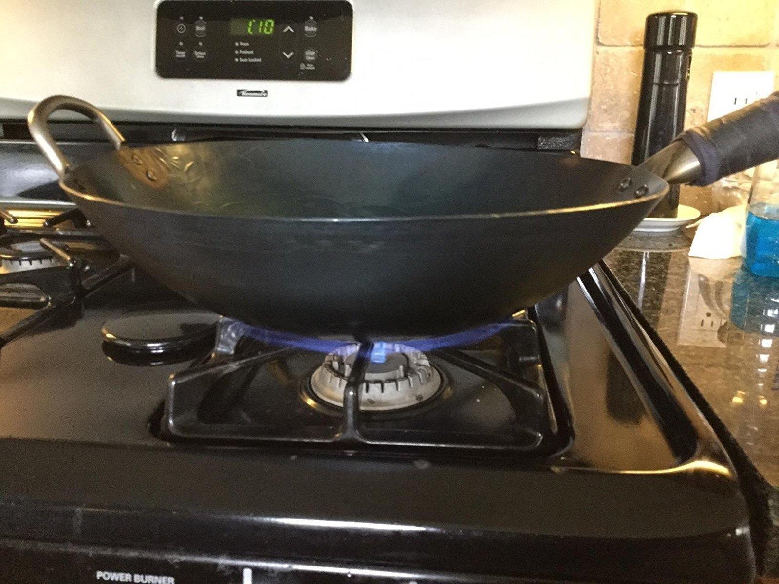 Craft Wok Traditional Hand Hammered Chinese Carbon Steel Wok with Wooden and Steel Helper Handle (14 Inch, Round Bottom Pow Wok Pan) / 731W88 customer photo 2