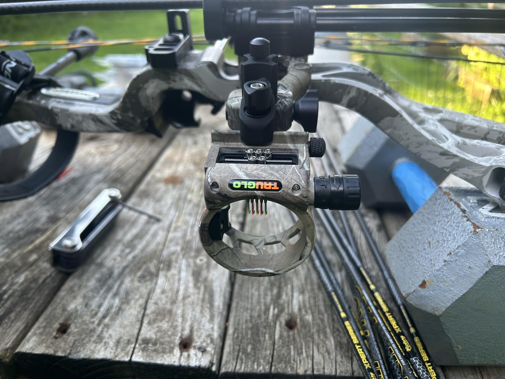 TRUGLO Carbon Hybrid Ultra Lightweight Micro-Adjustable 5-Pin Hunting Bow Sight customer photo 1