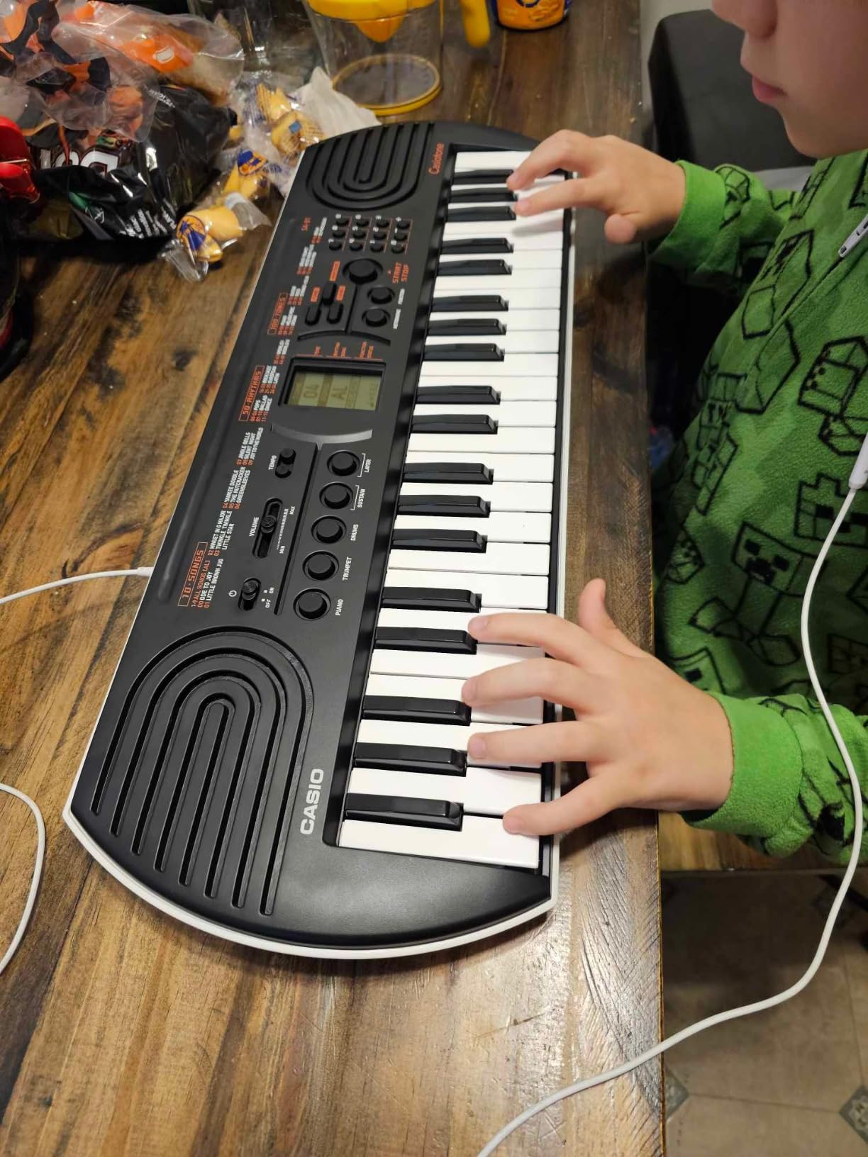 Casio Casiotone SA-81 Compact Keyboard | 100 Tones | 50 Rhythms customer photo 2