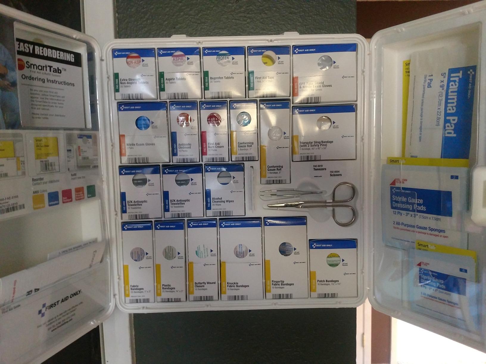 First Aid Only SmartCompliance 50-Person OSHA Compliant First Aid Kit for Business and Office Spaces - Large Plastic Cabinet - Emergency Supplies for Cuts, Bruises, and Scrapes - 245 Pieces customer photo 2