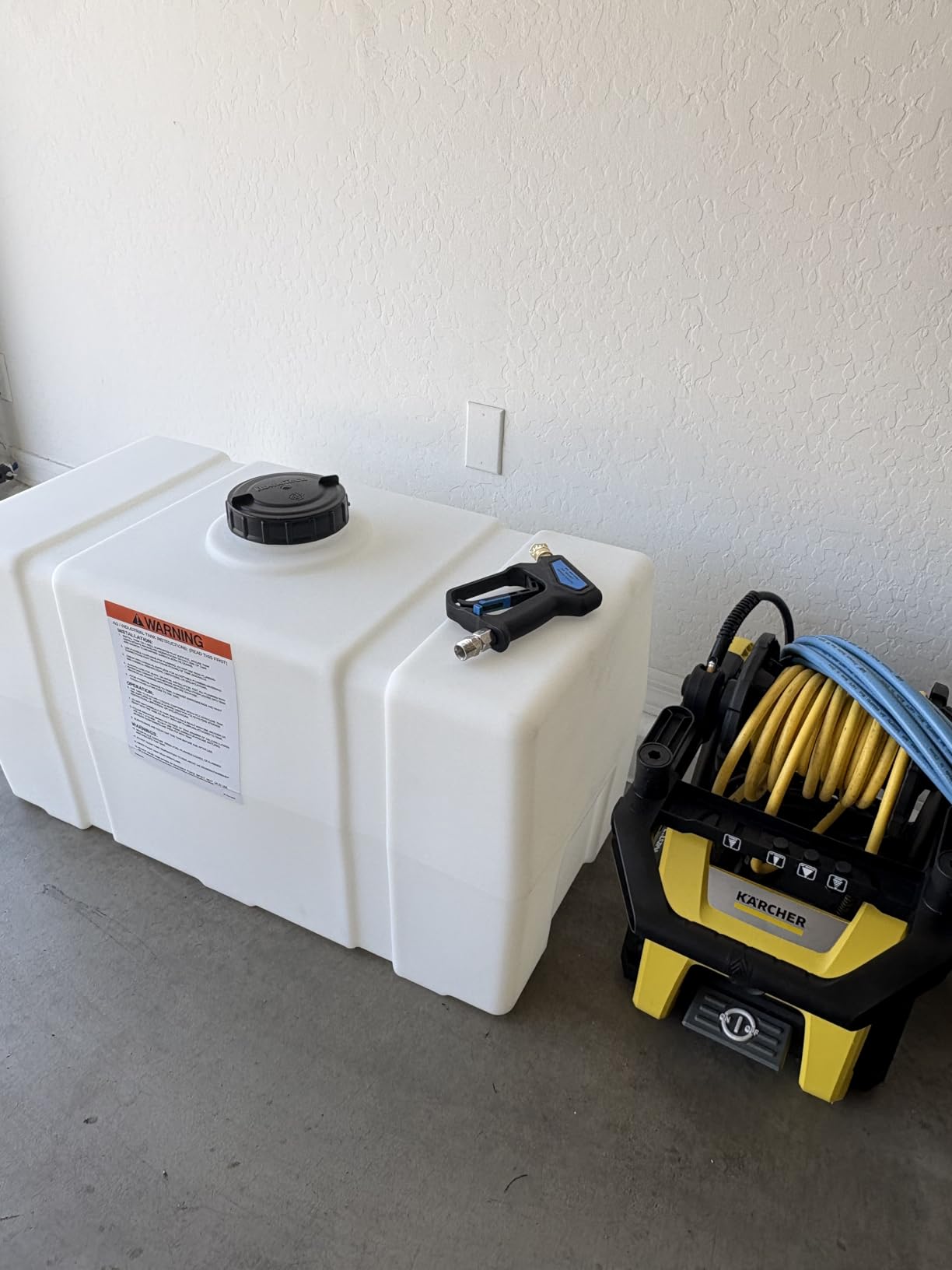 RomoTech 82123919 50 Gallon Square Polyethylene Water Storage Tank customer photo 1
