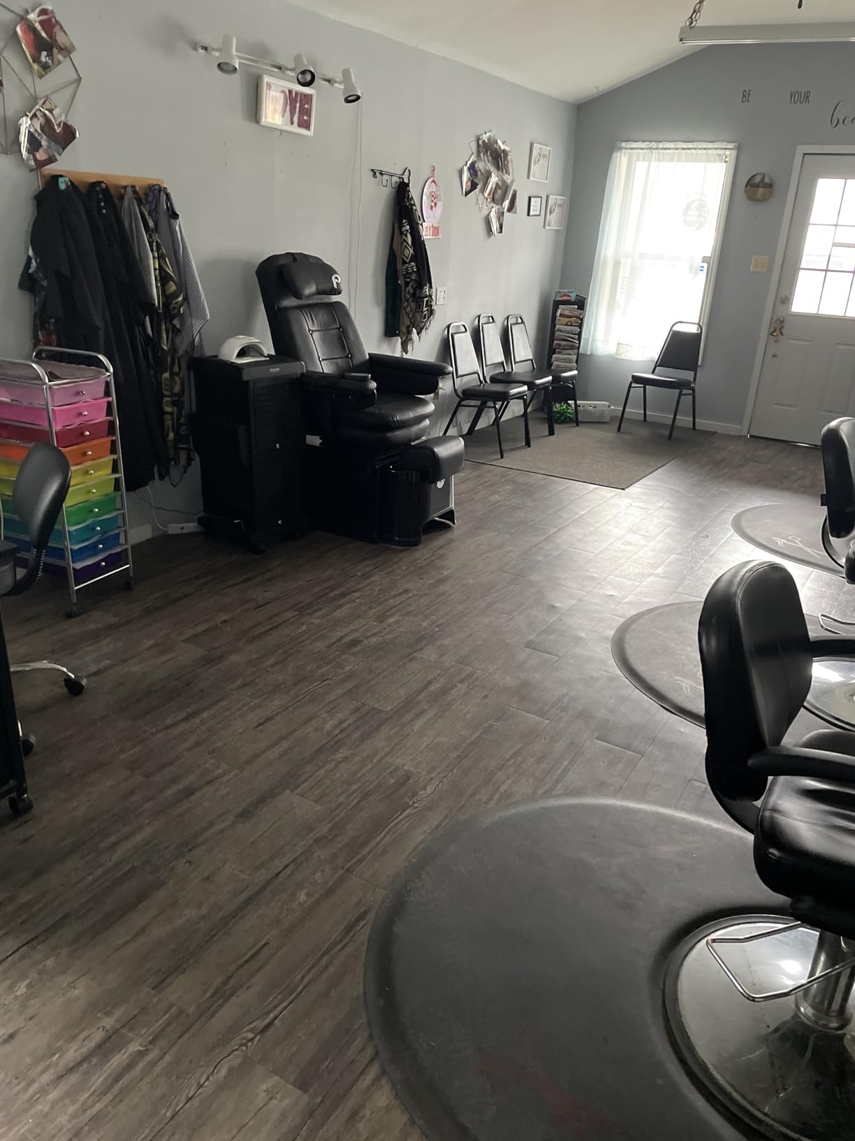 Pibbs PS92 No Plumbing Pedicure Spa Chair with Footsie Bath customer photo 2