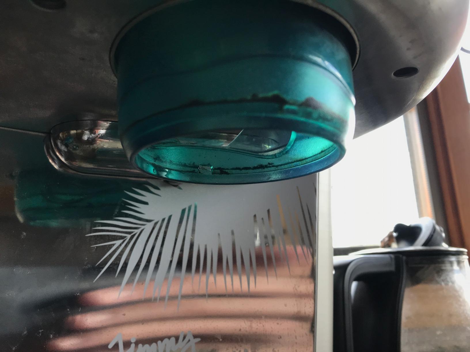 Margaritaville Jimmy Buffet Signature Edition Frozen Concoction Maker, DM1946 customer photo 2