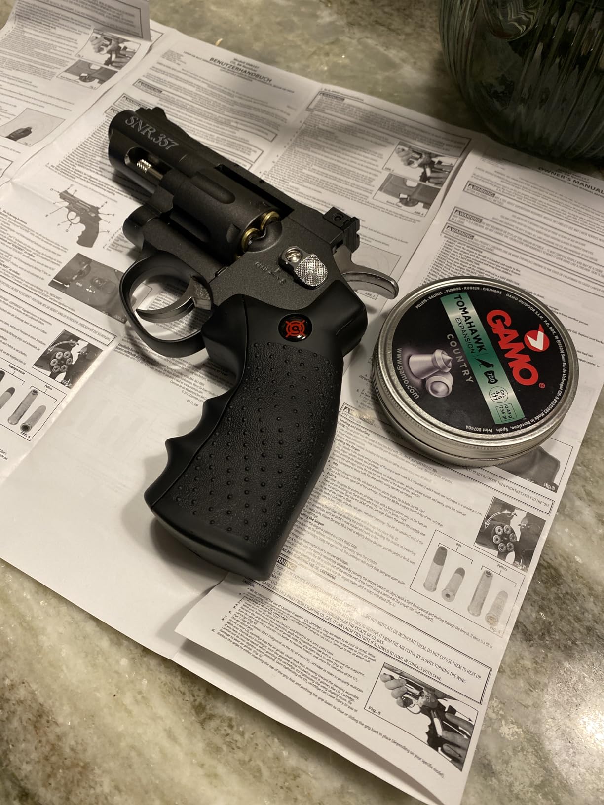 Crosman SNR357 Snub Nose .177-Caliber Pellet/BB CO2-Powered Revolver customer photo 2