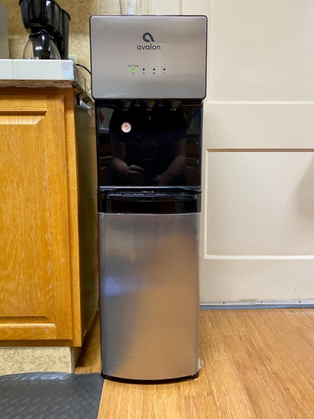 Avalon Self Cleaning Bottom Loading Water Cooler Water Dispenser customer photo 2