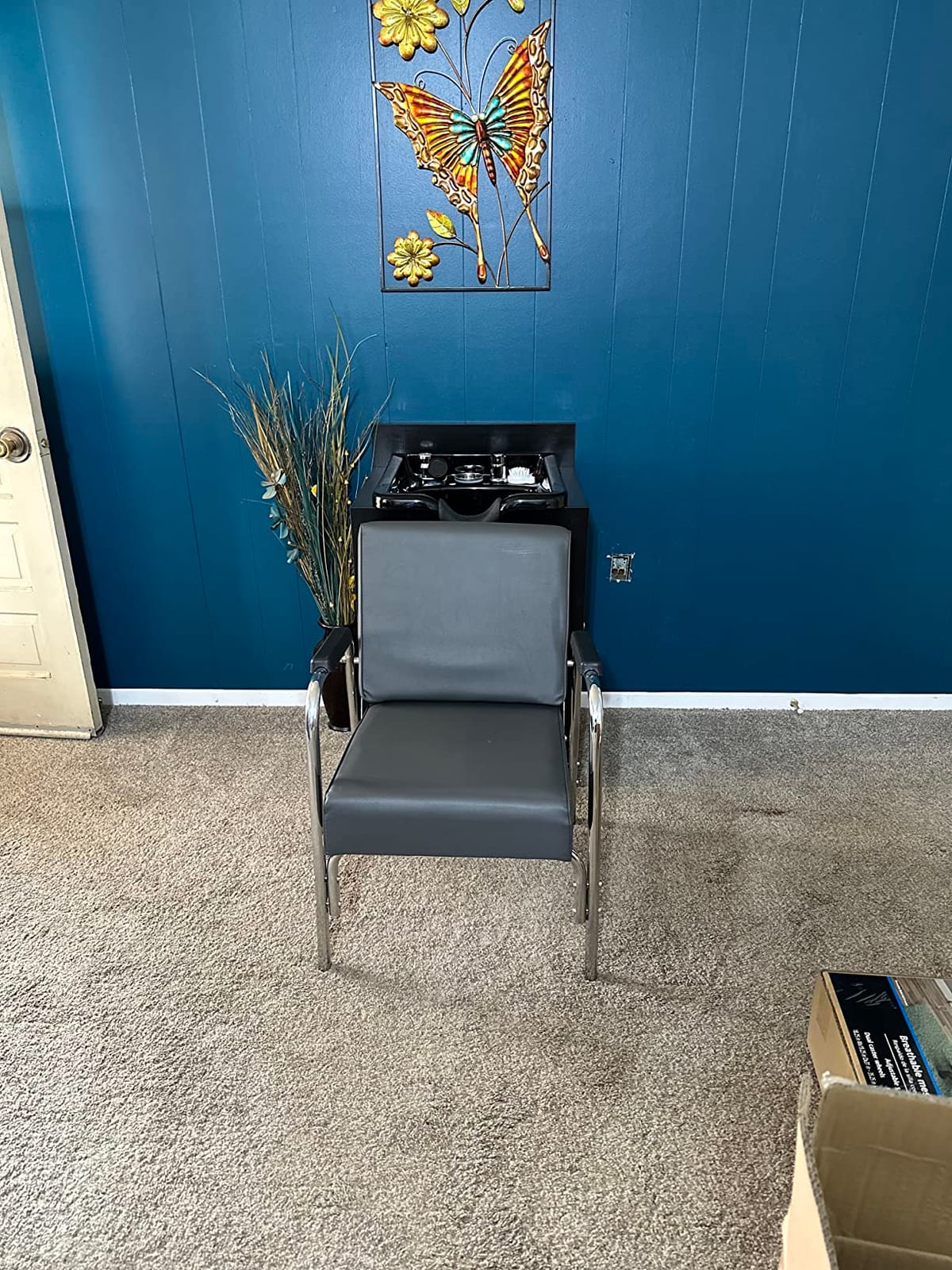BestOffice Hydraulic Reclining Barber Chair with Extra Thick Cushion, Portable Salon Chair with Auto-Tilt Back, Heavy Duty Metal Frame & Soft Armrests, Black customer photo 1