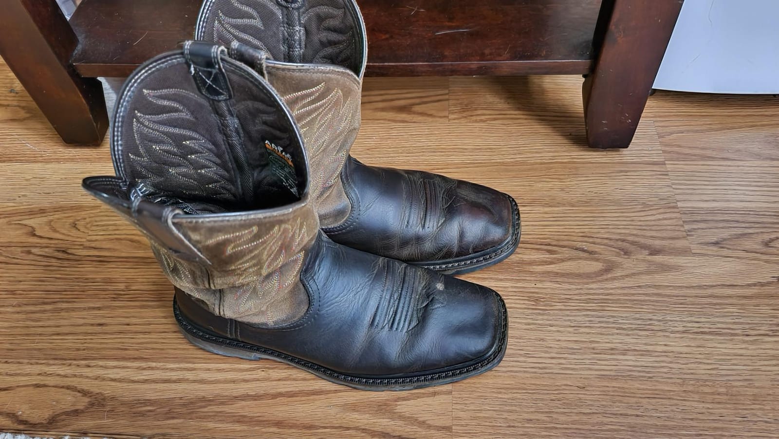 Ariat Men's Groundbreaker Wide Square Toe Work Boots customer photo 2