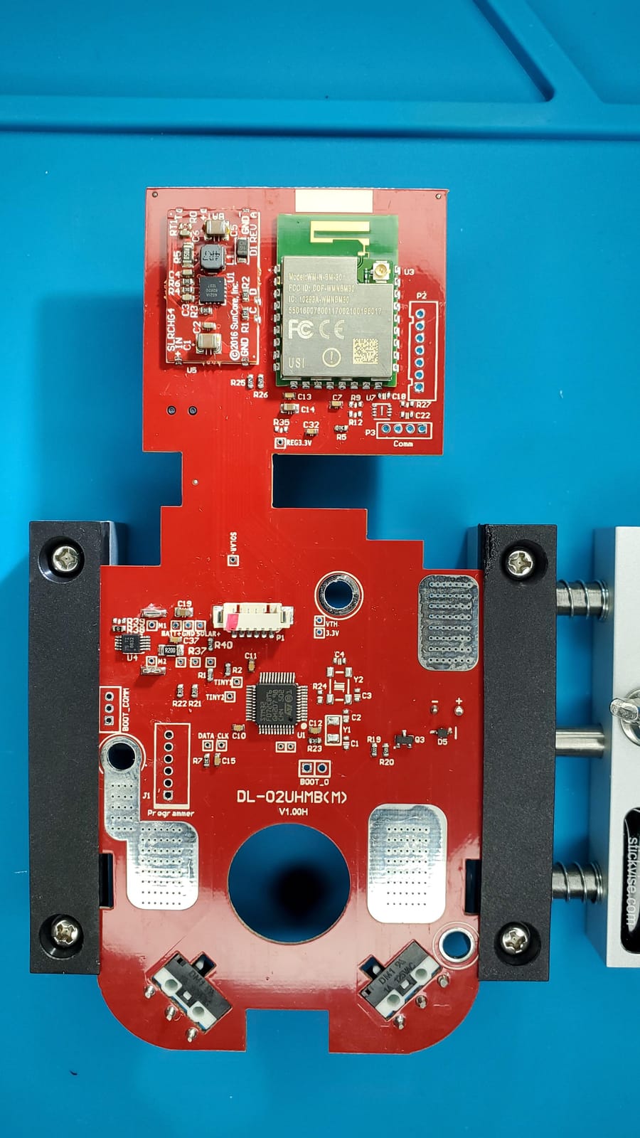PCB Vise with Standard Nylon Jaws Grey customer photo 2