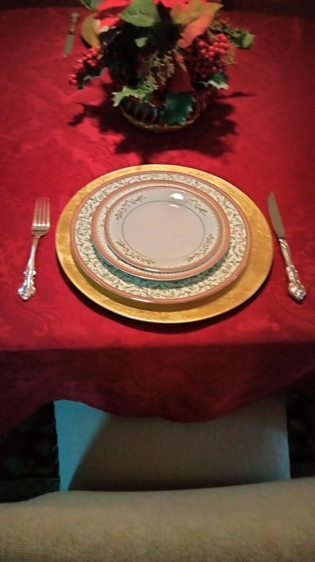 Mikasa Holiday Traditions Dinnerware Set with Mugs (16 Piece) customer photo 1