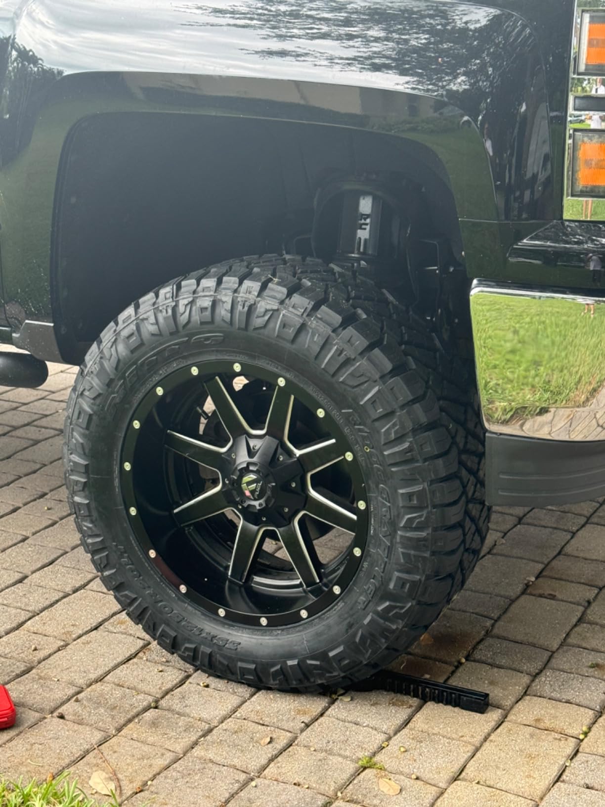 NITTO Ridge Grappler All_Season Radial Tire-35x12.50R20LT F 125Q customer photo 2