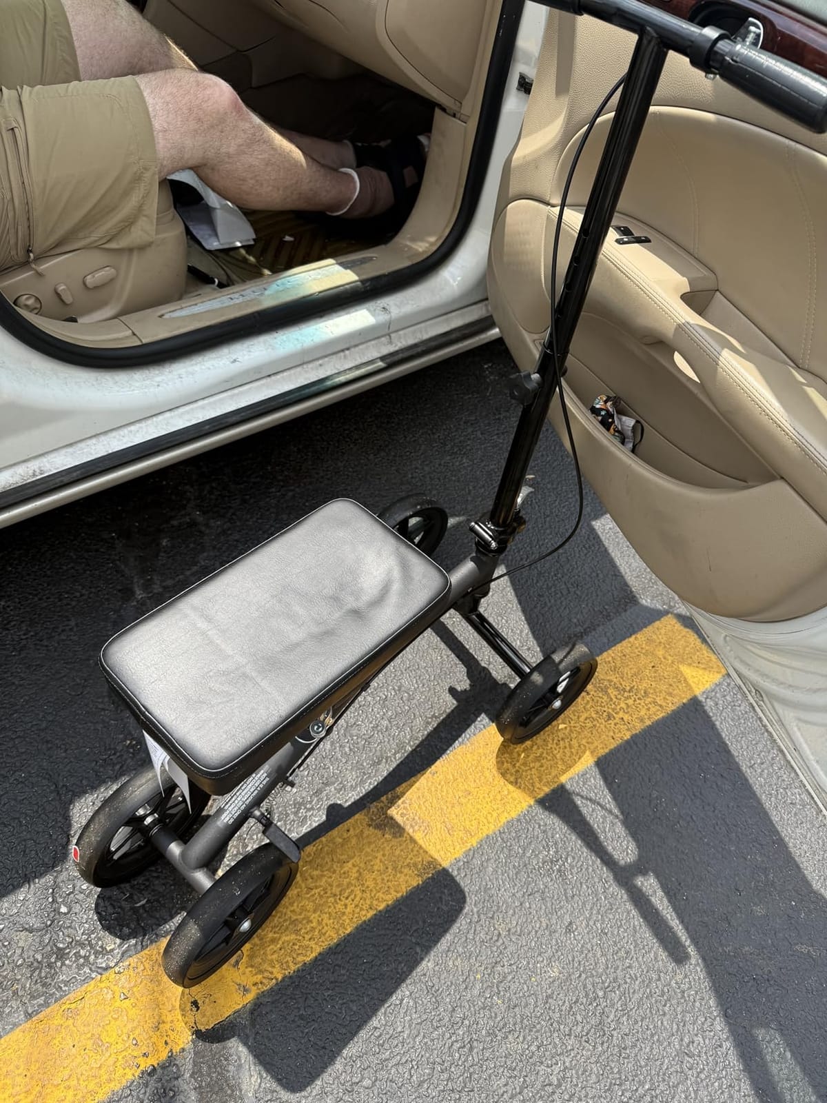 Carex Economy Rolling Knee Walker with Comfortable Padding - Steerable Knee Scooter for Foot Injuries with Hand Brake - Crutch Alternative customer photo 1