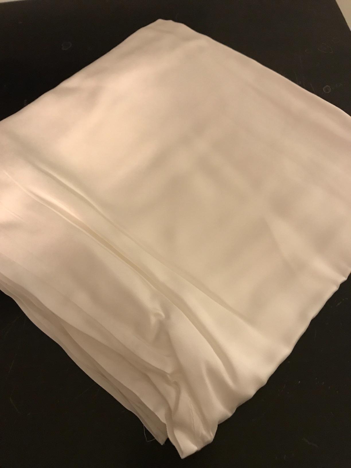 Hotel Sheets Direct 4 Piece Bed Sheet Set King Size, 100% Viscose Derived from Bamboo Sheets Set with 2 Pillowcases, Cooling & Breathable Luxury Bedding, Moisture-Wicking & Silky Soft Texture, White customer photo 2