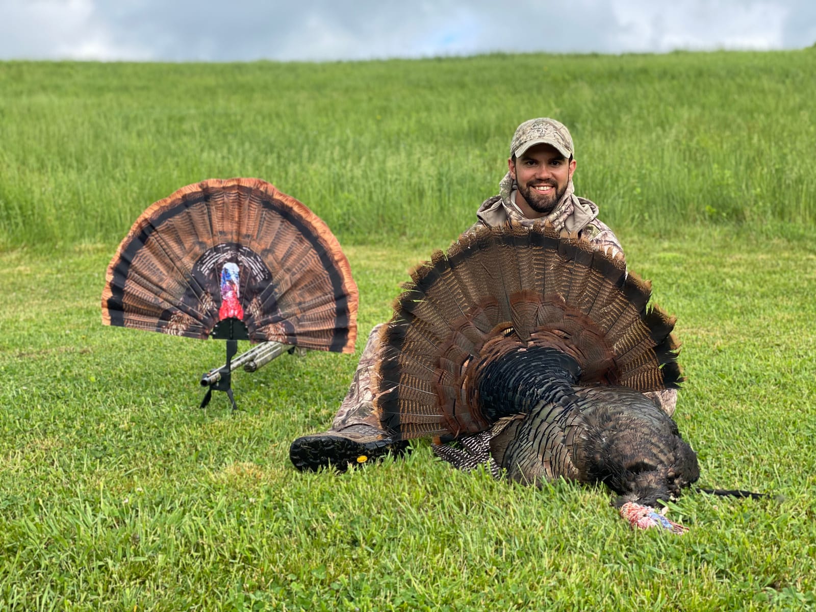 MOJO Outdoors Tail Chaser Max Turkey Fan Hunting Decoy customer photo 2