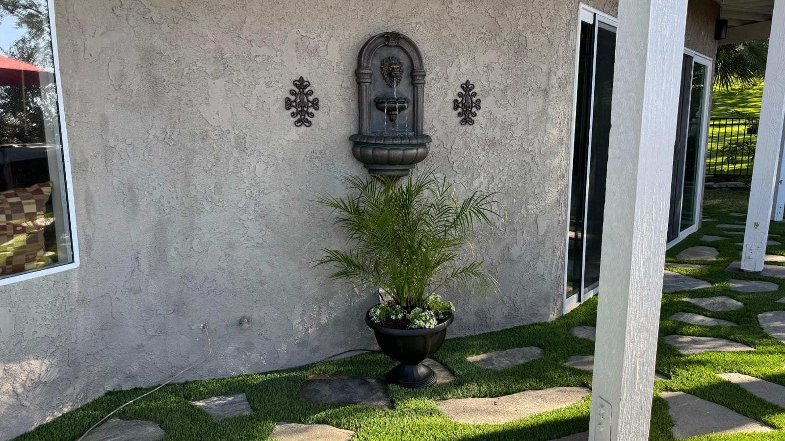 Teamson Home 32.1 in. Wall-Mounted Lion Head Stone LED Outdoor Water Fountain for Gardens, Landscaping, Patios, Balconies, Lawns to Create a Calming Oasis in Outdoor Living Spaces, Antique Bronze customer photo 2