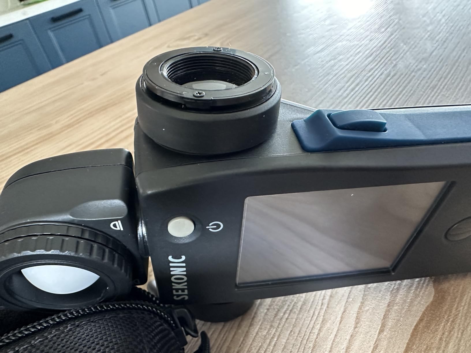 Sekonic L-858D-U Speedmaster Light Meter, Multi-Function Incident & 1∞ Spot Meter with Flash Duration Analysis, HSS Measurement & Wireless Radio Triggering Compatibility customer photo 1