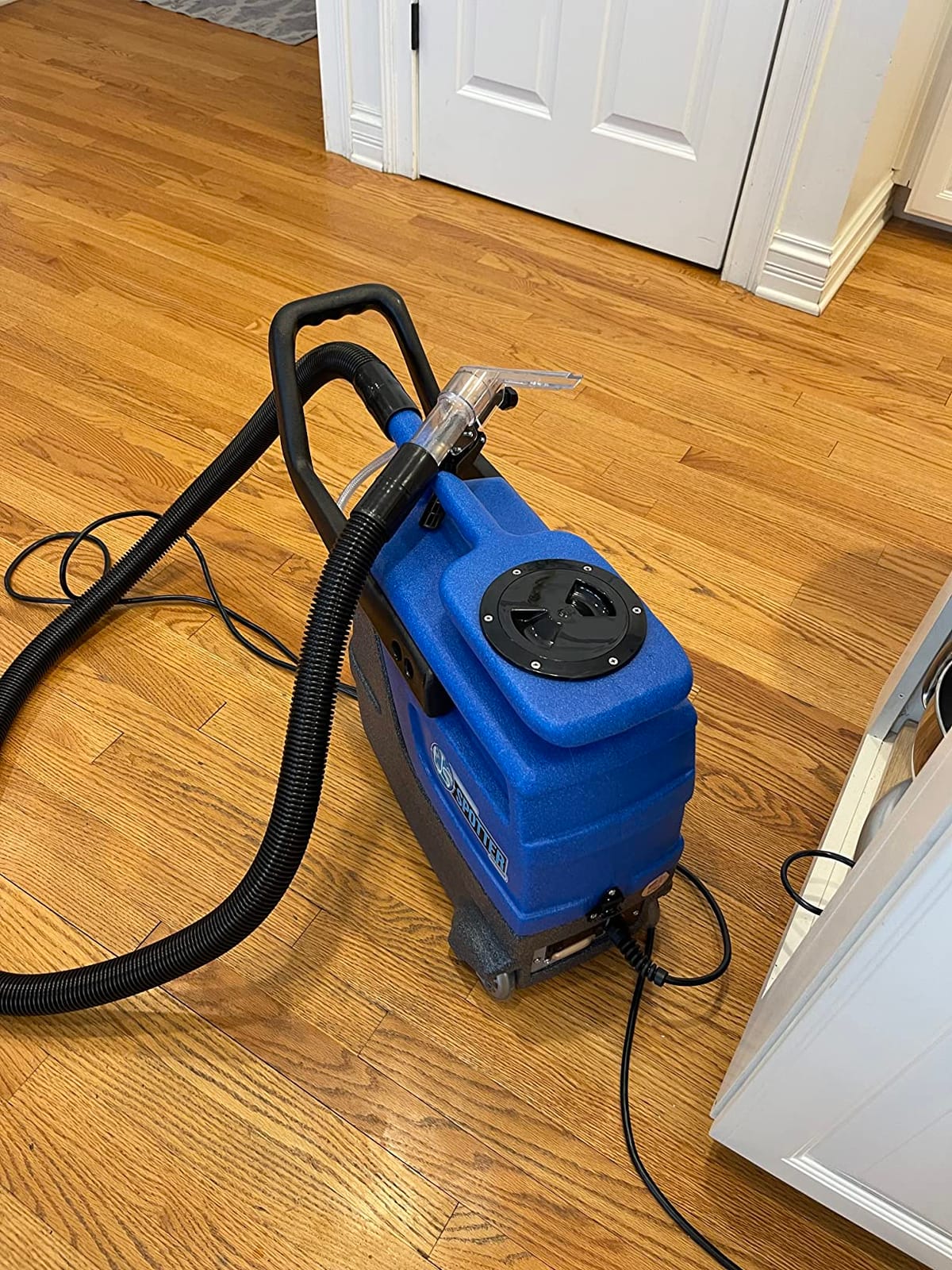 sandia Spotter 50-1000 Carpet Extractor customer photo 2