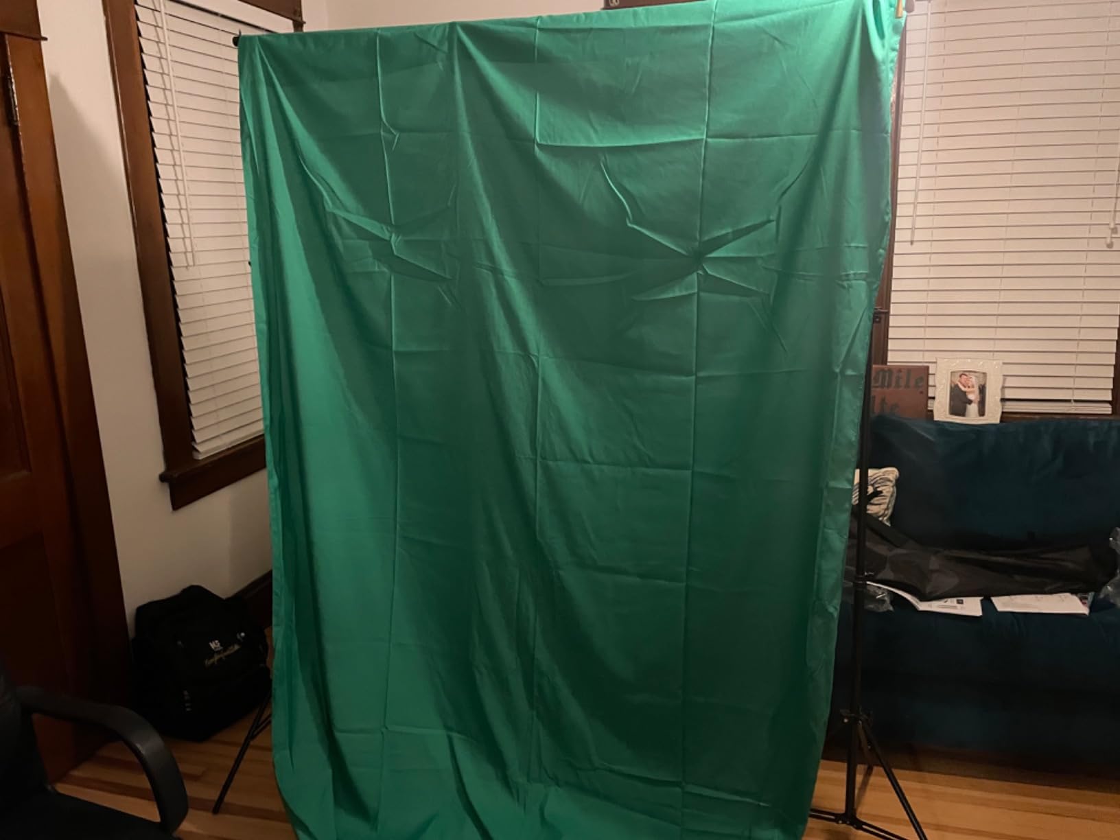 Photo Lighting Kit, 2M x 3M/6.6ft x 9.8ft Background Support System and 900W 6400K Umbrellas Softbox Continuous Lighting Kit for Photo Studio Product,Portrait and Video Shoot Photography customer photo 1